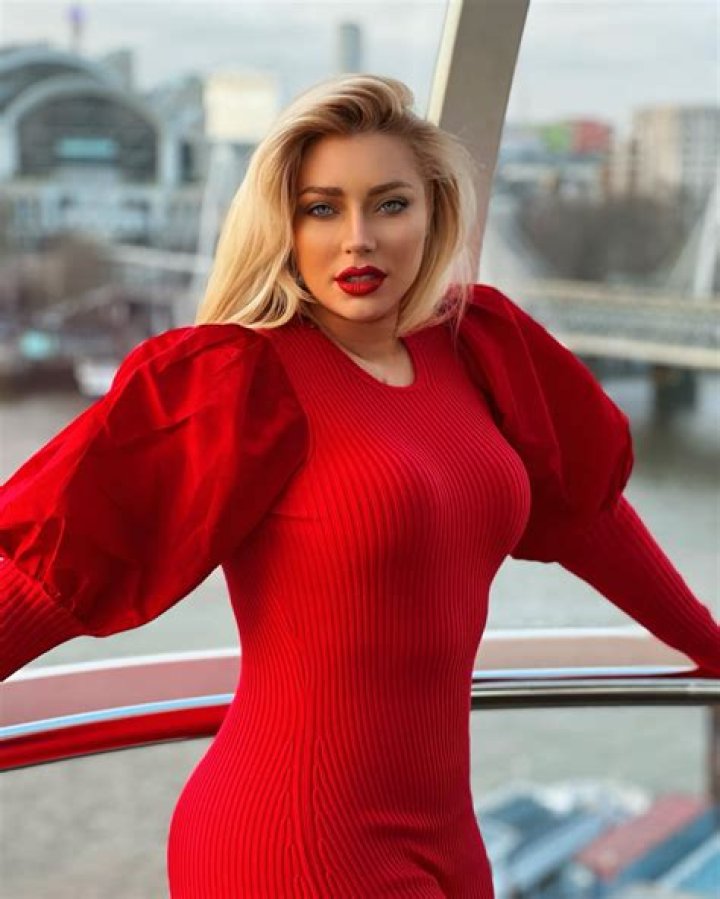 Celina Smith Height, Weight, Net Worth, Age, Birthday, Wikipedia, Who, Instagram, Biography