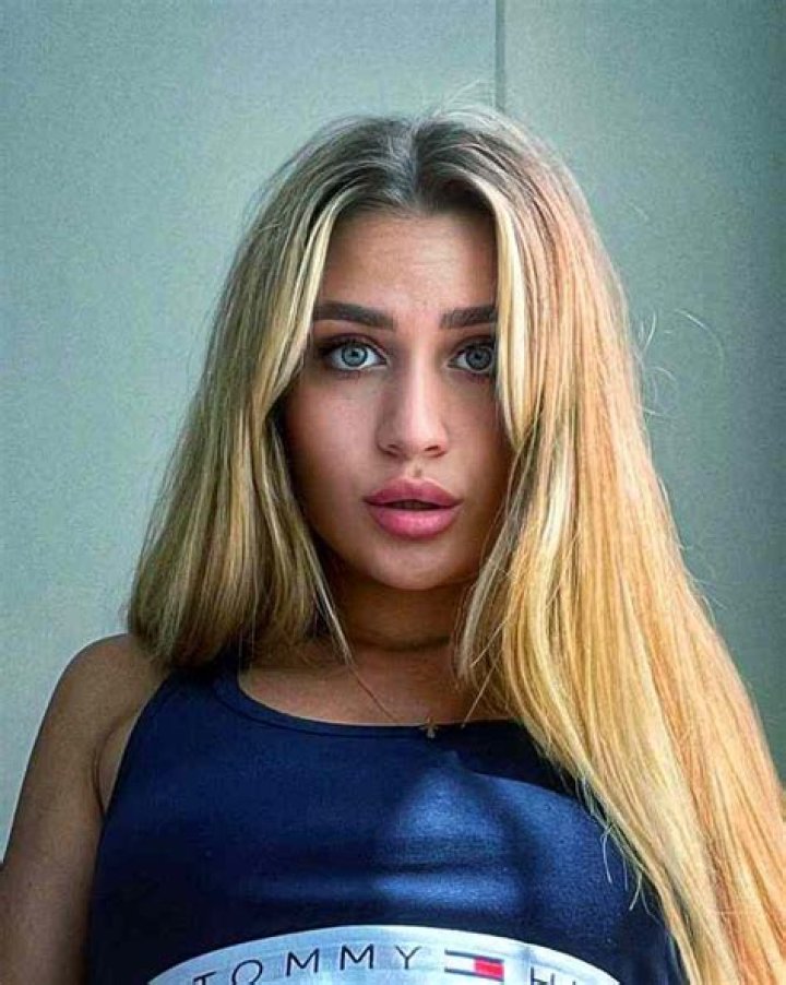 Hilary Buckholz-Monrean Height, Weight, Net Worth, Age, Birthday, Wikipedia, Who, Instagram, Biography