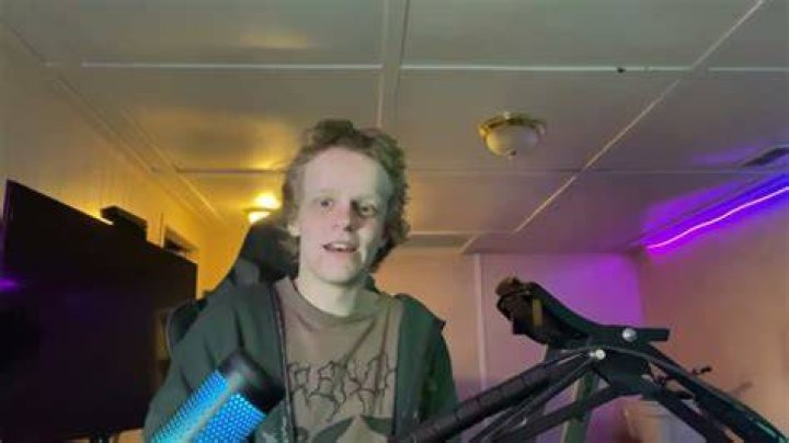 Punkinloveee Gender, Real Name And Face Reveal: How Old Is The Musical Artist?