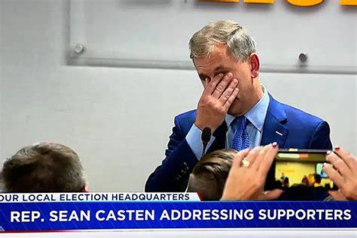 
Rep. Sean Casten Wins Emotional Reelection After Teen Daughter Gwen’s Death: ‘It’s Hard Not to Have Her Here’ 