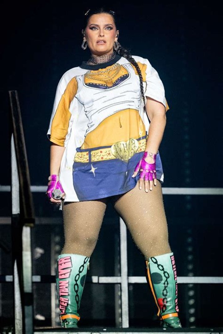 What Is Say It Right TikTok Meme? The Nelly Furtado Dancing Guy Went Viral